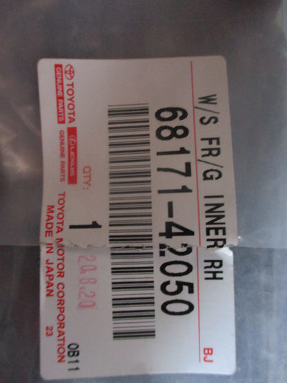 Toyota Rav4 Genuine Right Hand Front Inner Weatherstrip New Part