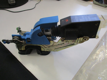 Holden Commodore VT VX VY VZ Genuine LHF Door Lock And Actuator New