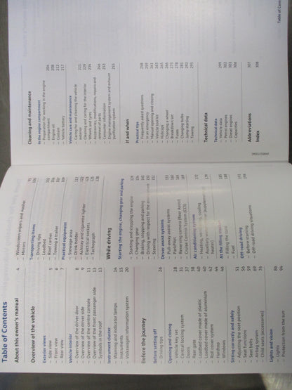 VW Amarok Genuine Owners Manual New Part