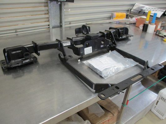 Land Rover Range Rover Sport Genuine Tow Bar Kit New Part
