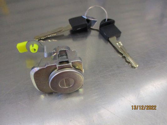 Nissan D23 NP300 Navara Genuine Passenger Front Door Lock And Key Set New Part