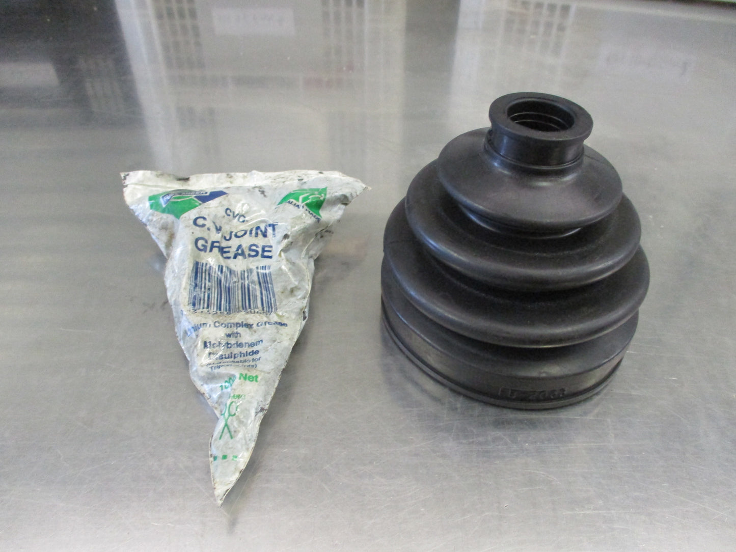Omaras Outer CV Boot Suits Nissan D22 Navara/Maxima/Pathfinder New Part