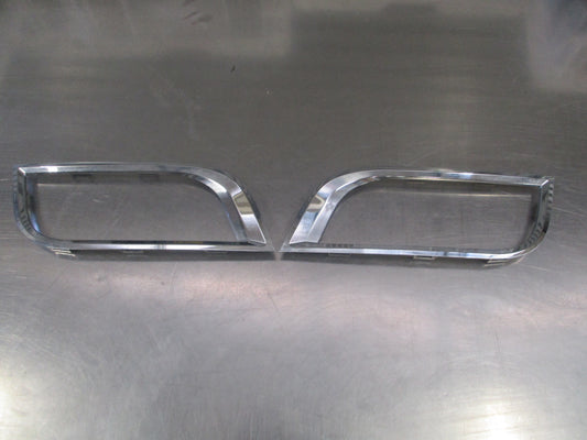 Holden Trailblazer Genuine Chrome Fog light Bezel Surround Pair Used VGC