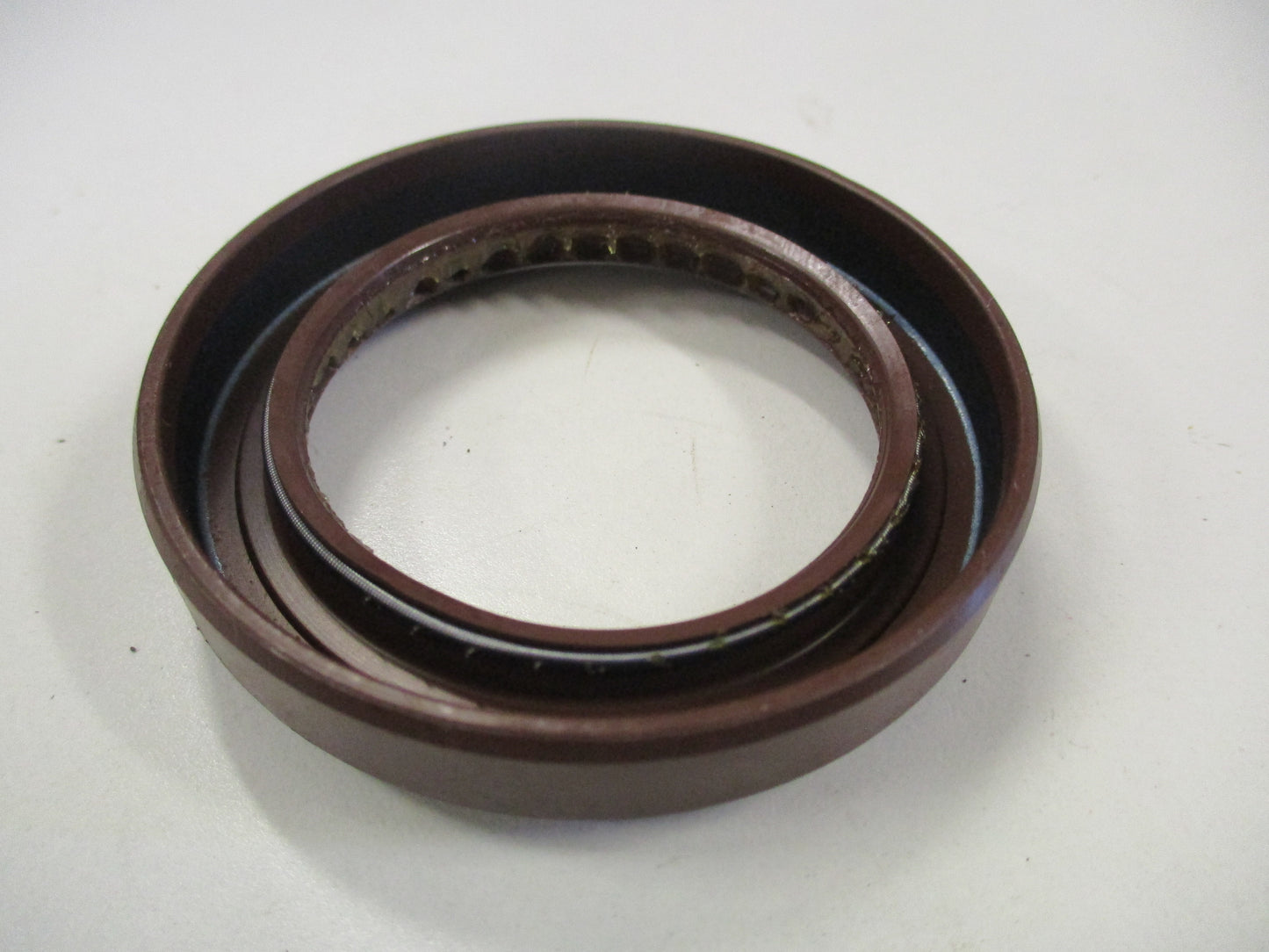 Isuzu Genuine Transfer Flange Oil Seal New