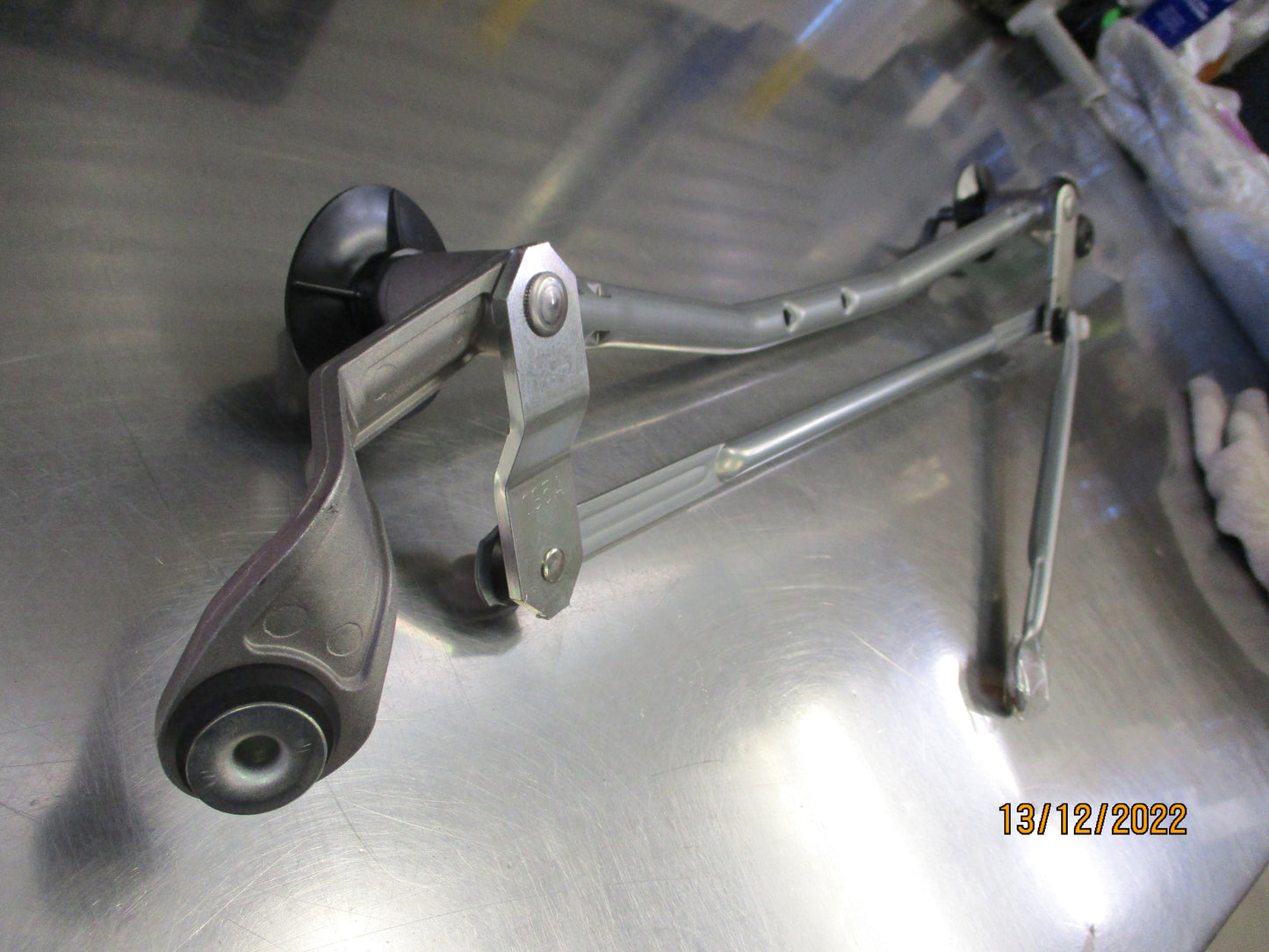 Nissan 370Z Genuine Windscreen Wiper Linkage Arms New Part