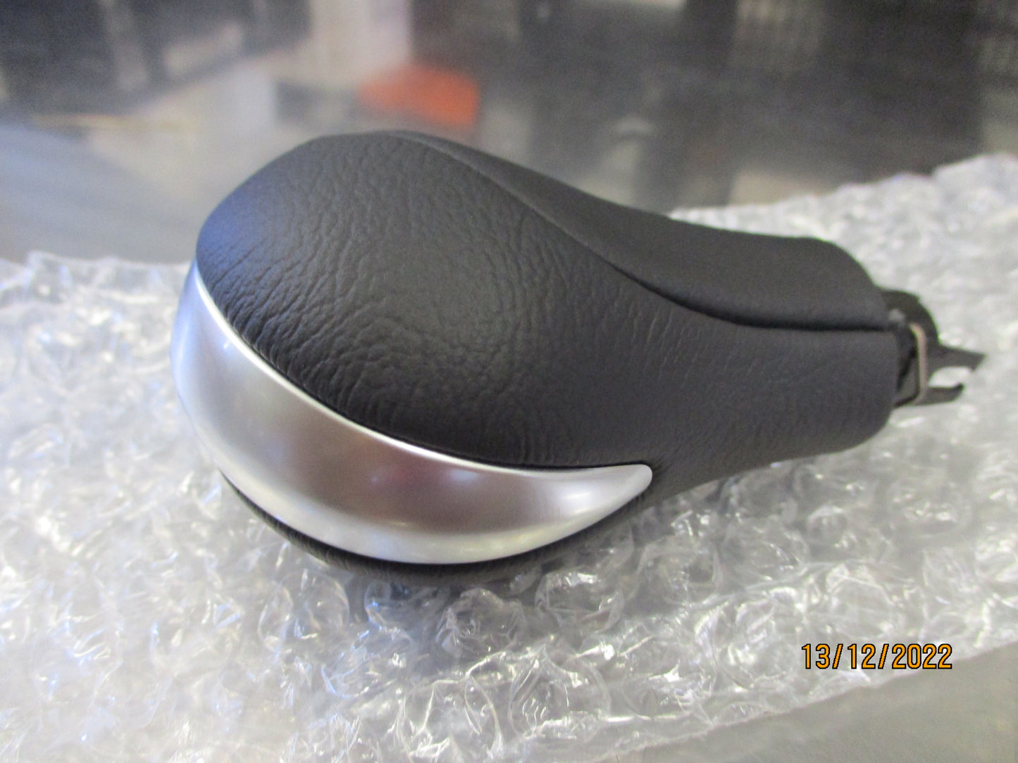 Nissan Y62 Patrol Automatic Gear Knob Assembly New Part