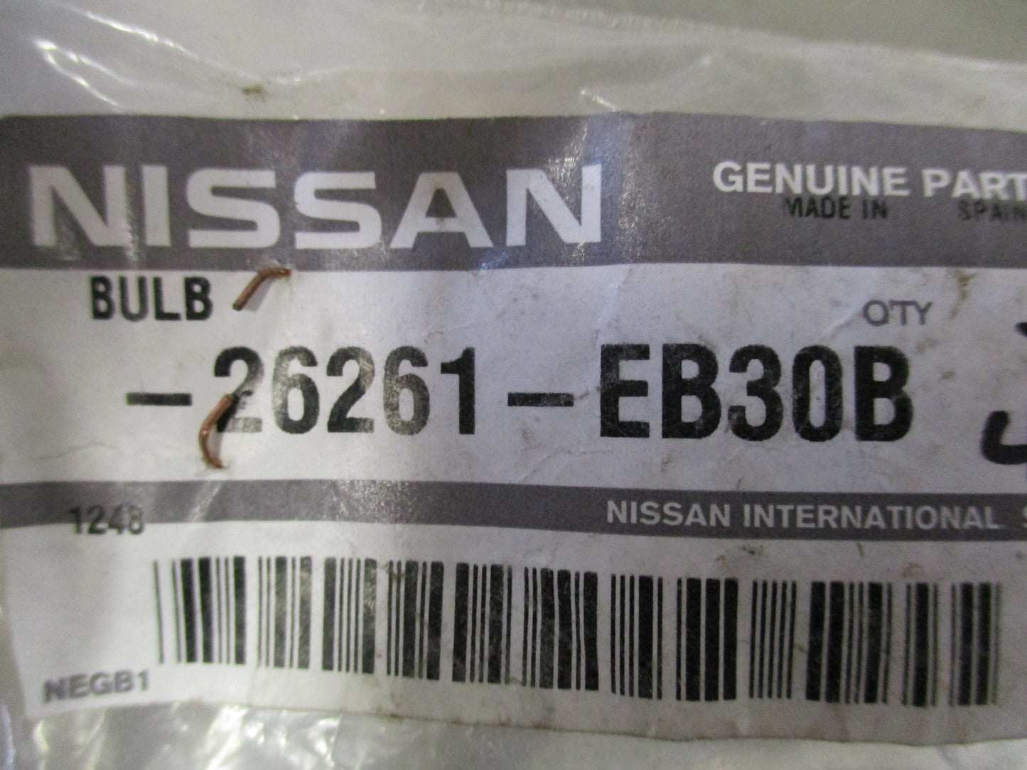 Nissan Pathfinder Genuine Interior Light Bulb New Part