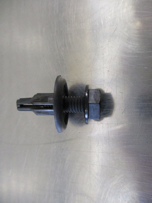 Nissan Various Models Genuine Bumper Cover Clip New Part