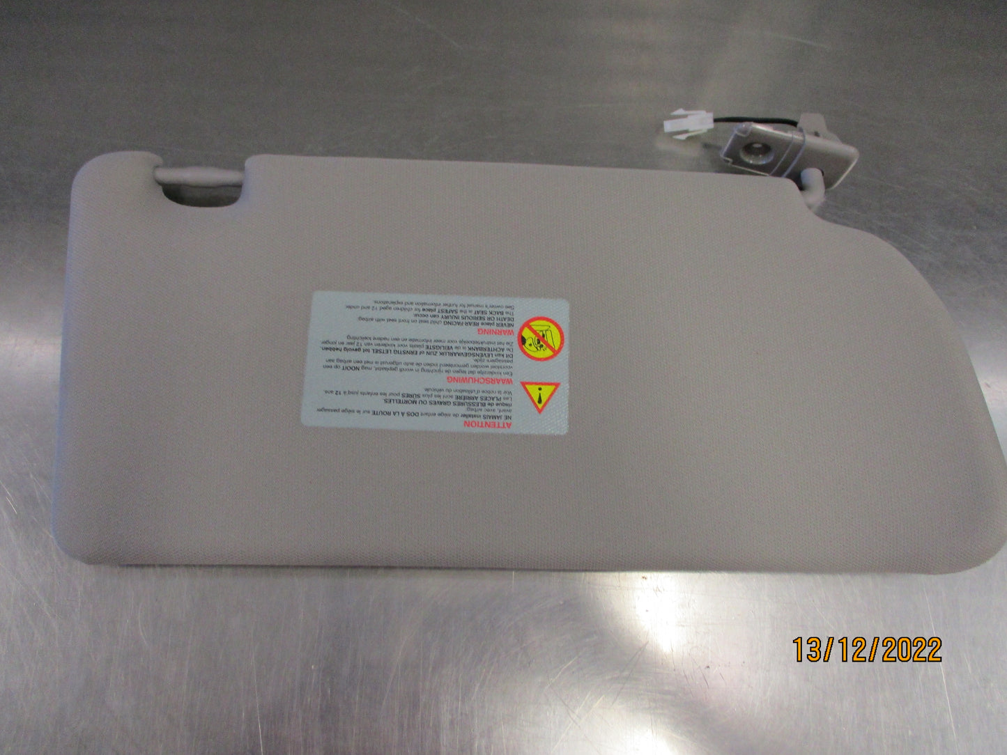 Nissan R51 Genuine Passenger Front Sun Visor Light Mirror New Part