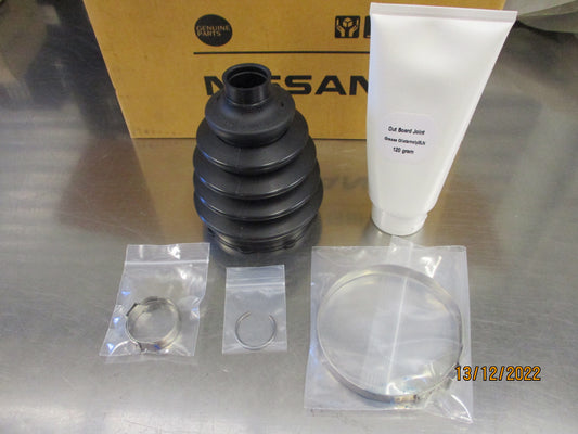 Nissan Maxima L33T Genuine Front Drive Shaft Boot Kit Outer New Part