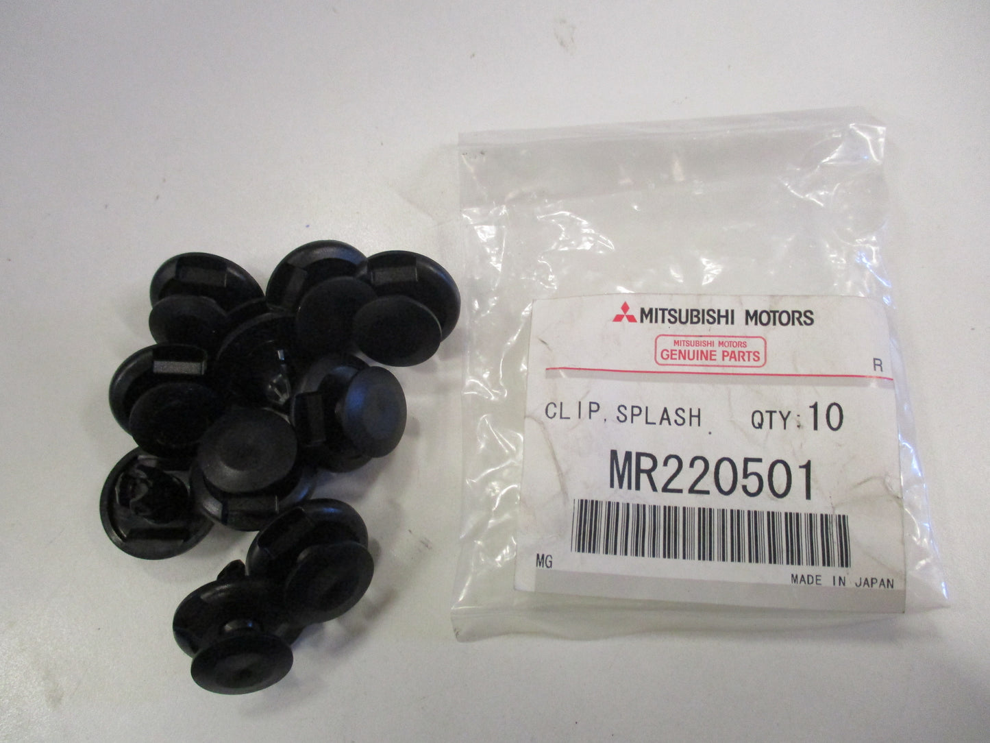 Mitsubishi Genuine Splash Guard Clip New