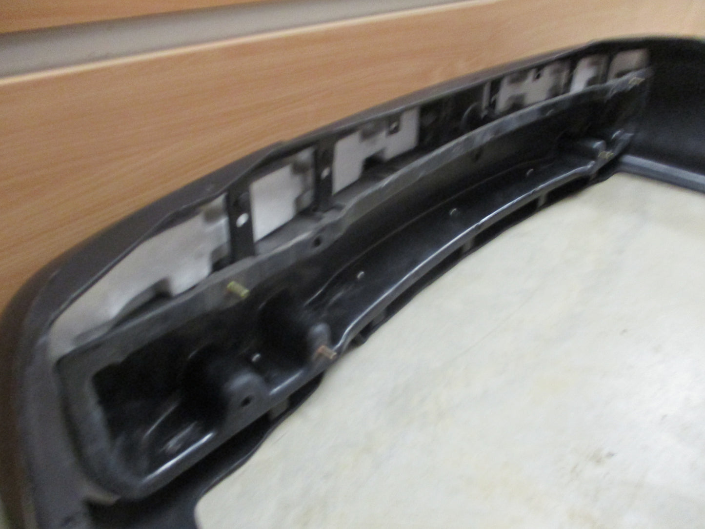 Kia Mentor Genuine Rear Bar Assembly New Part