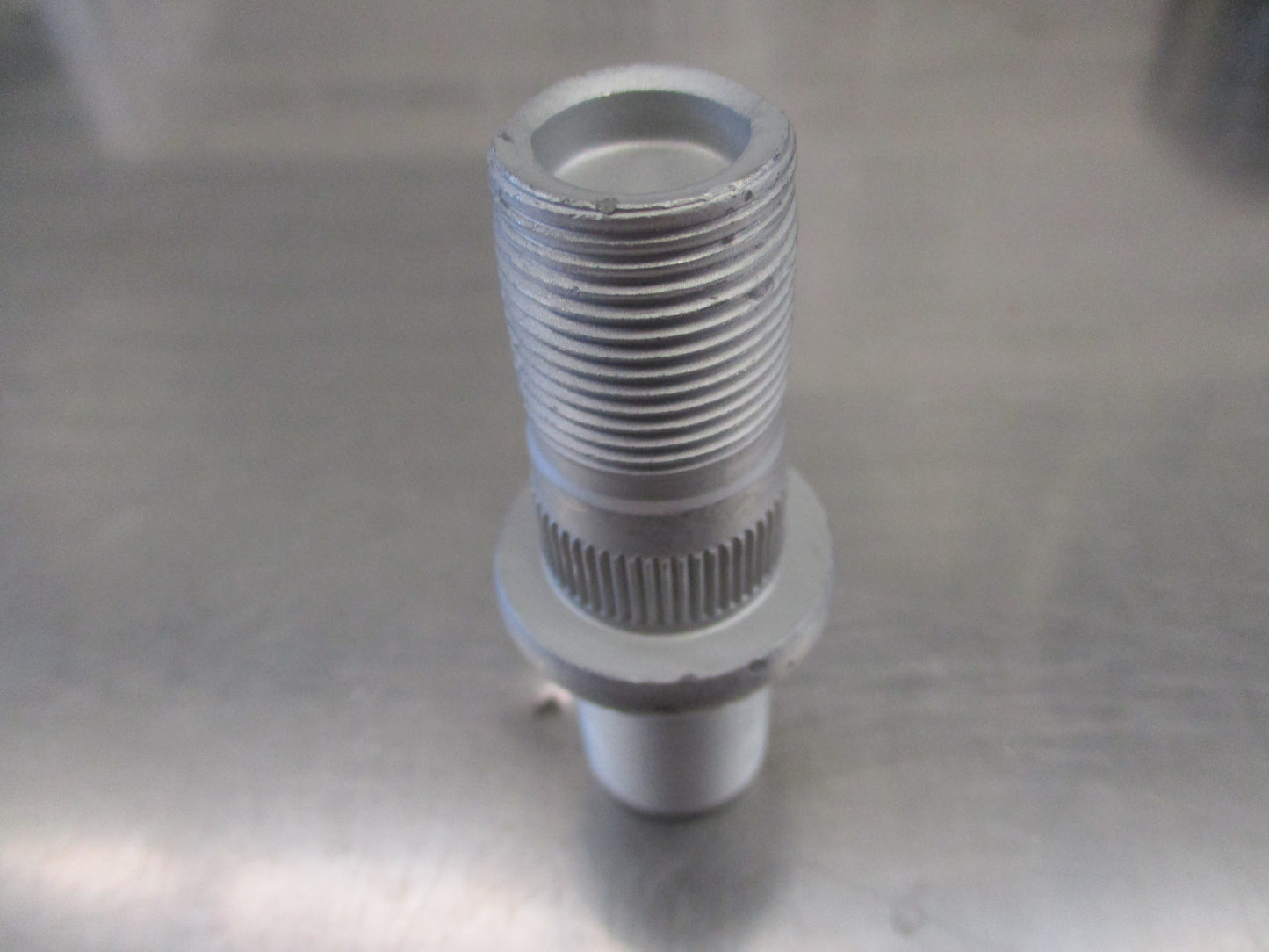 Toyota Dyna-Coaster Genuine Front Wheel Hub Bolt New Part