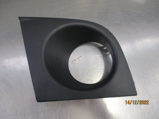 Nissan Tiida SC11 Genuine Left Hand Front Fog Light Bezel New Part