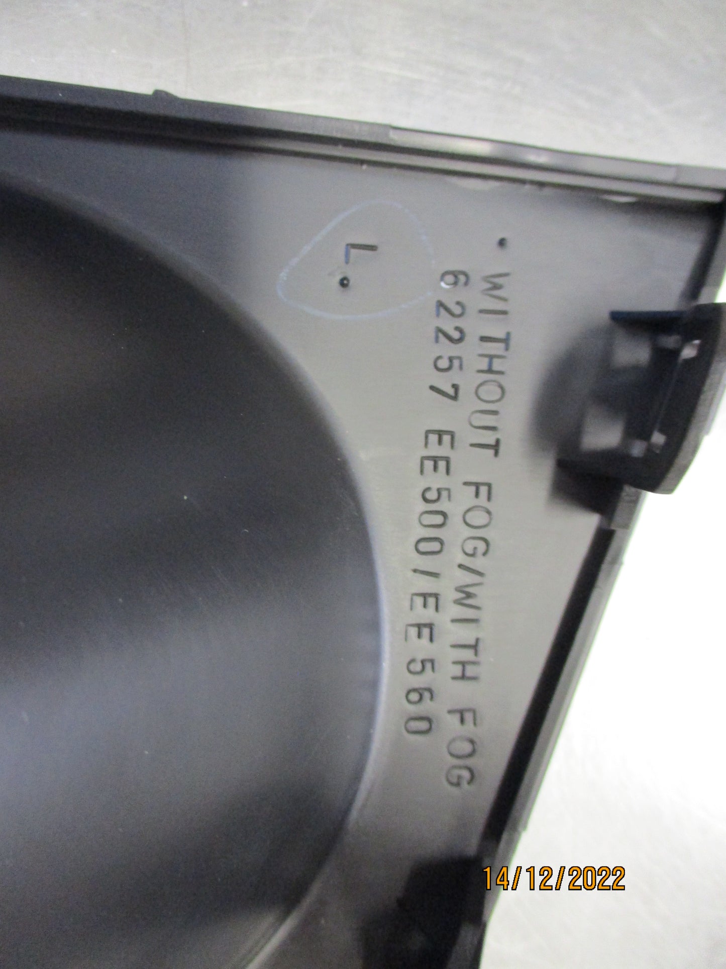 Nissan Tiida SC11 Genuine Left Hand Front Fog Light Bezel New Part