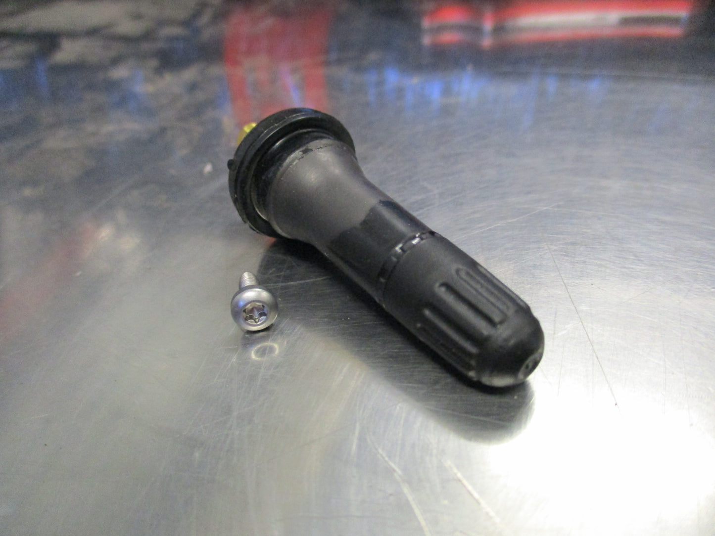 Holden Captiva Genuine Tyre Pressure Sensor Valve Stem New Part