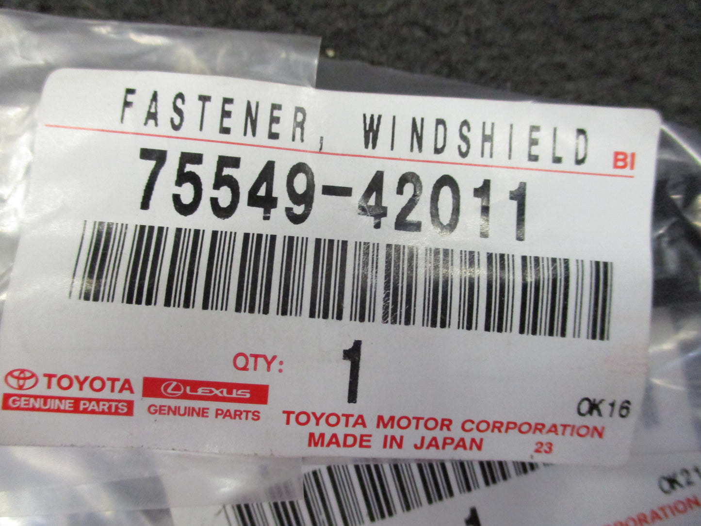 Toyota RAV4 Genuine No.1/2 Window Reveal Mouldings New Part