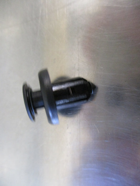 Honda Various Models Genuine Bumper Clip New Part