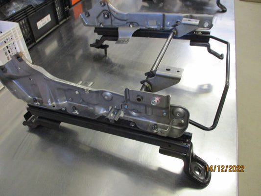 Nissan D40 Thai Navara Single Cab Genuine Drivers Seat Base Frame New Part