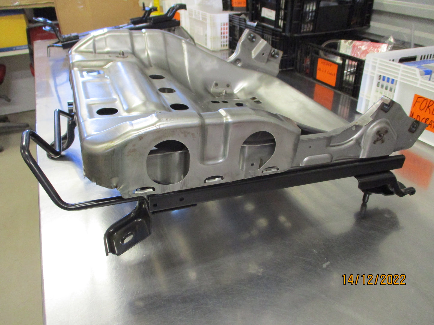 Nissan D40 Thai Navara Single Cab Genuine Drivers Seat Base Frame New Part