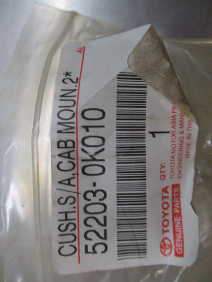 Toyota Hilux Genuine Cab Mounting Cushion Sub-Assembly New Part