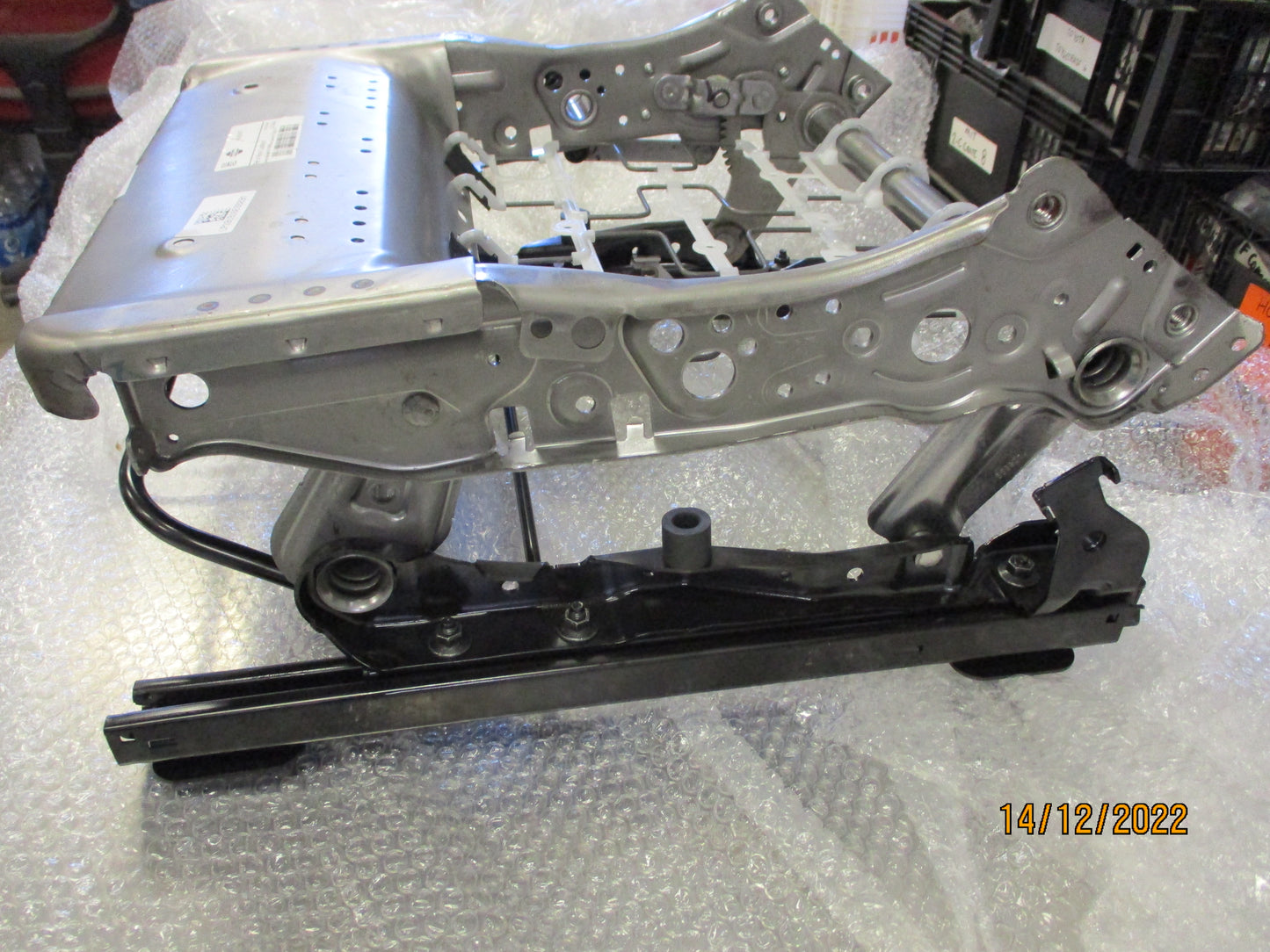 Nissan F15E Juke Genuine Drivers Front Seat Base New Part