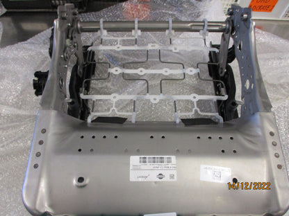 Nissan F15E Juke Genuine Drivers Front Seat Base New Part
