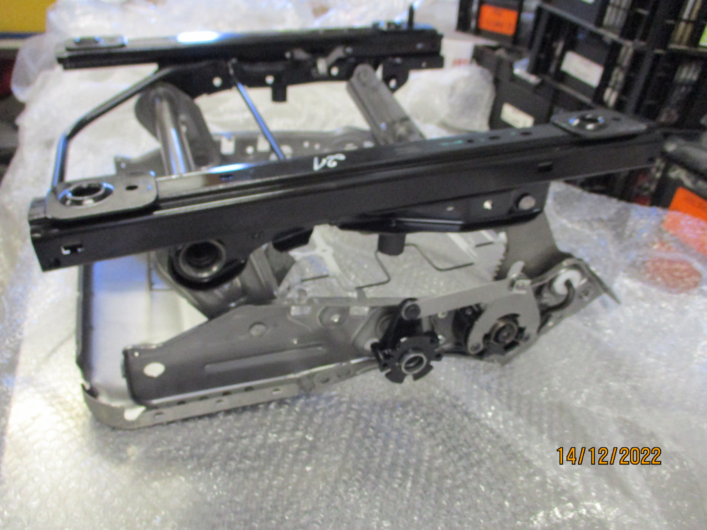 Nissan F15E Juke Genuine Drivers Front Seat Base New Part