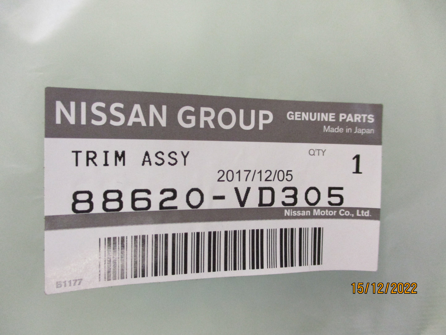 Nissan Y61 Gu Patrol Wagon Genuine 2ND Row Seat Back Trim Right Hand New Part