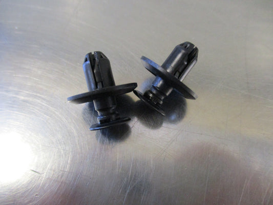 Mitsubishi Various Models Genuine Moulding Clip 2 Pack New Part