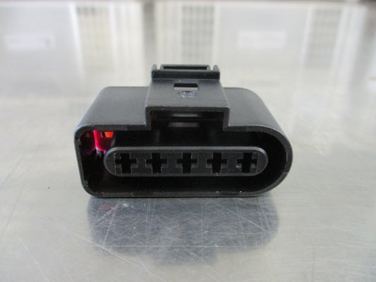 Volkswagen Jetta/Golf/Audi A4/A6 Genuine 5 Pin Ignition Coil Connector Housing New Part