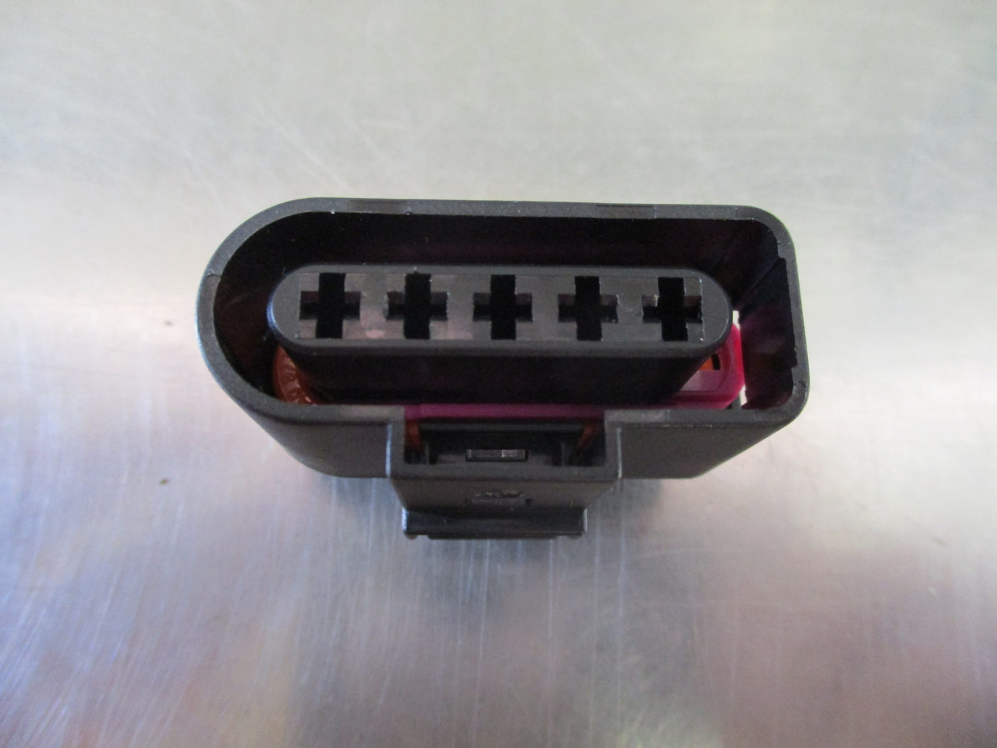 Volkswagen Jetta/Golf/Audi A4/A6 Genuine 5 Pin Ignition Coil Connector Housing New Part