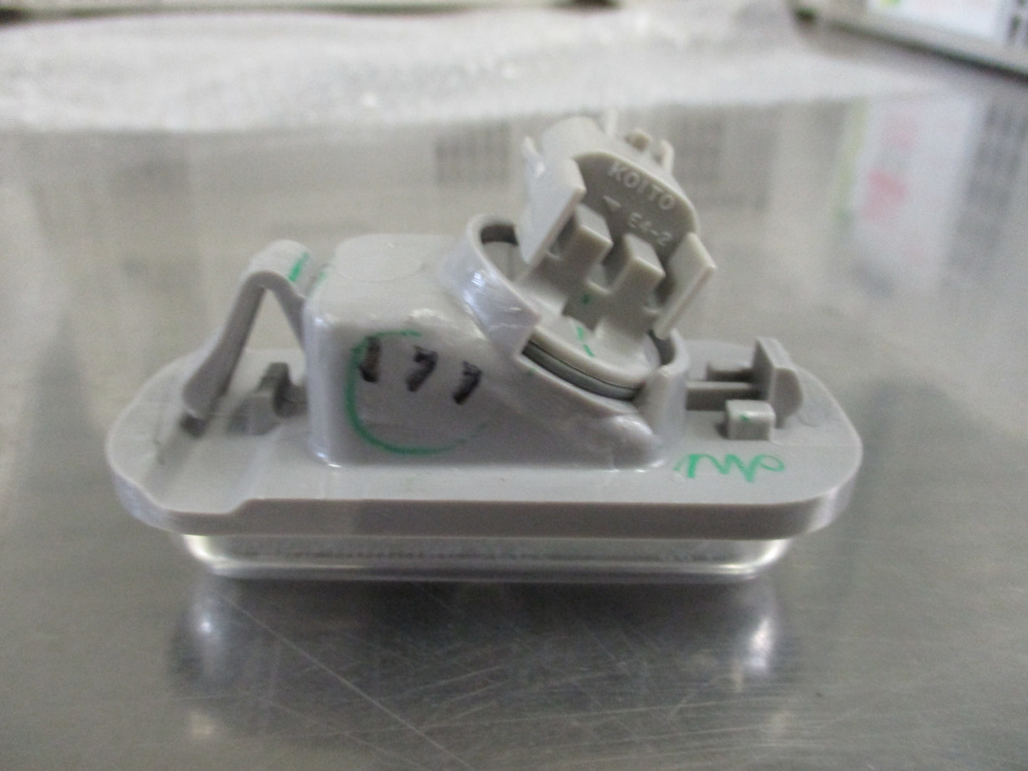 Isuzu D-max/Holden Rodeo/Colorado Genuine License Plate Lamp New Part