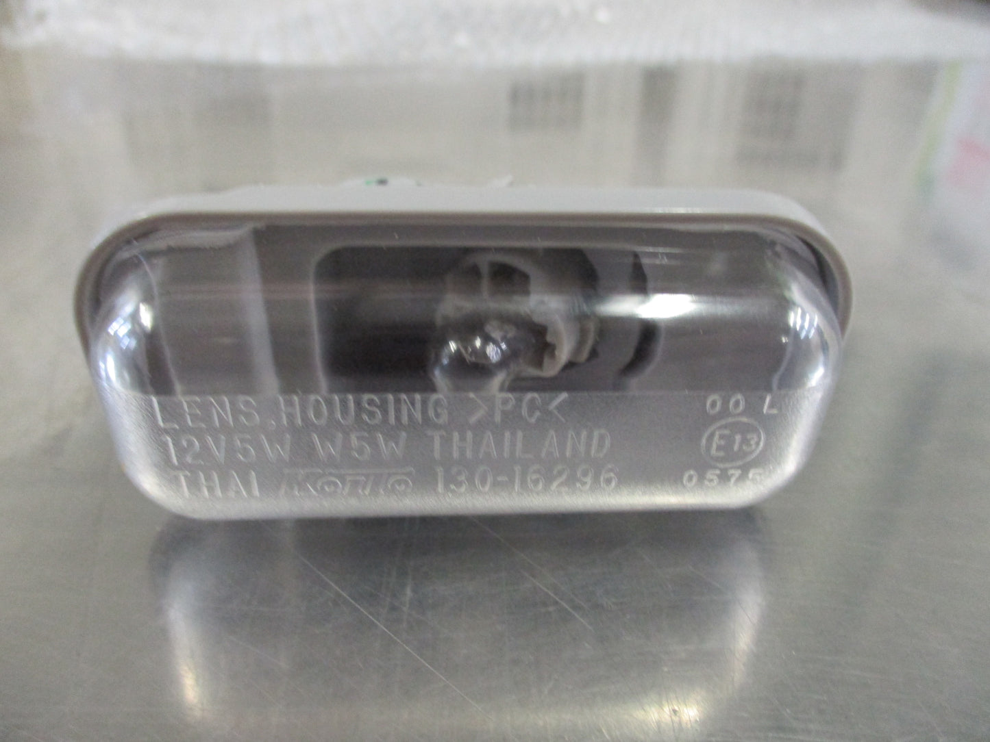 Isuzu D-max/Holden Rodeo/Colorado Genuine License Plate Lamp New Part