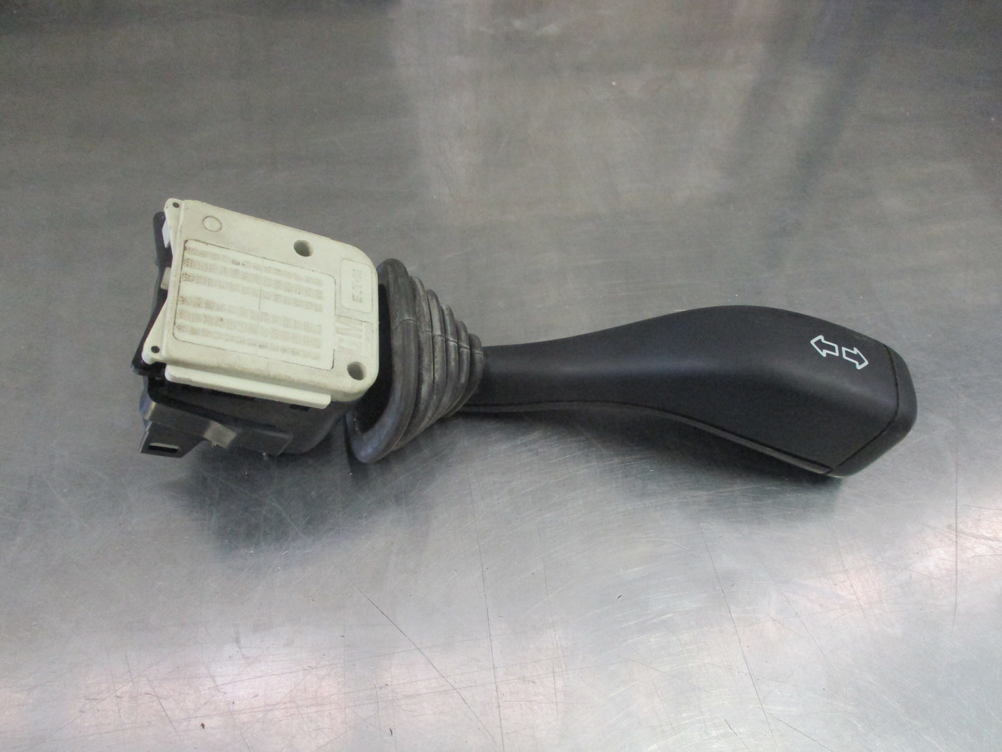 Holden VT/VX Commodore Series 1 Genuine Indicator Switch Used VGC