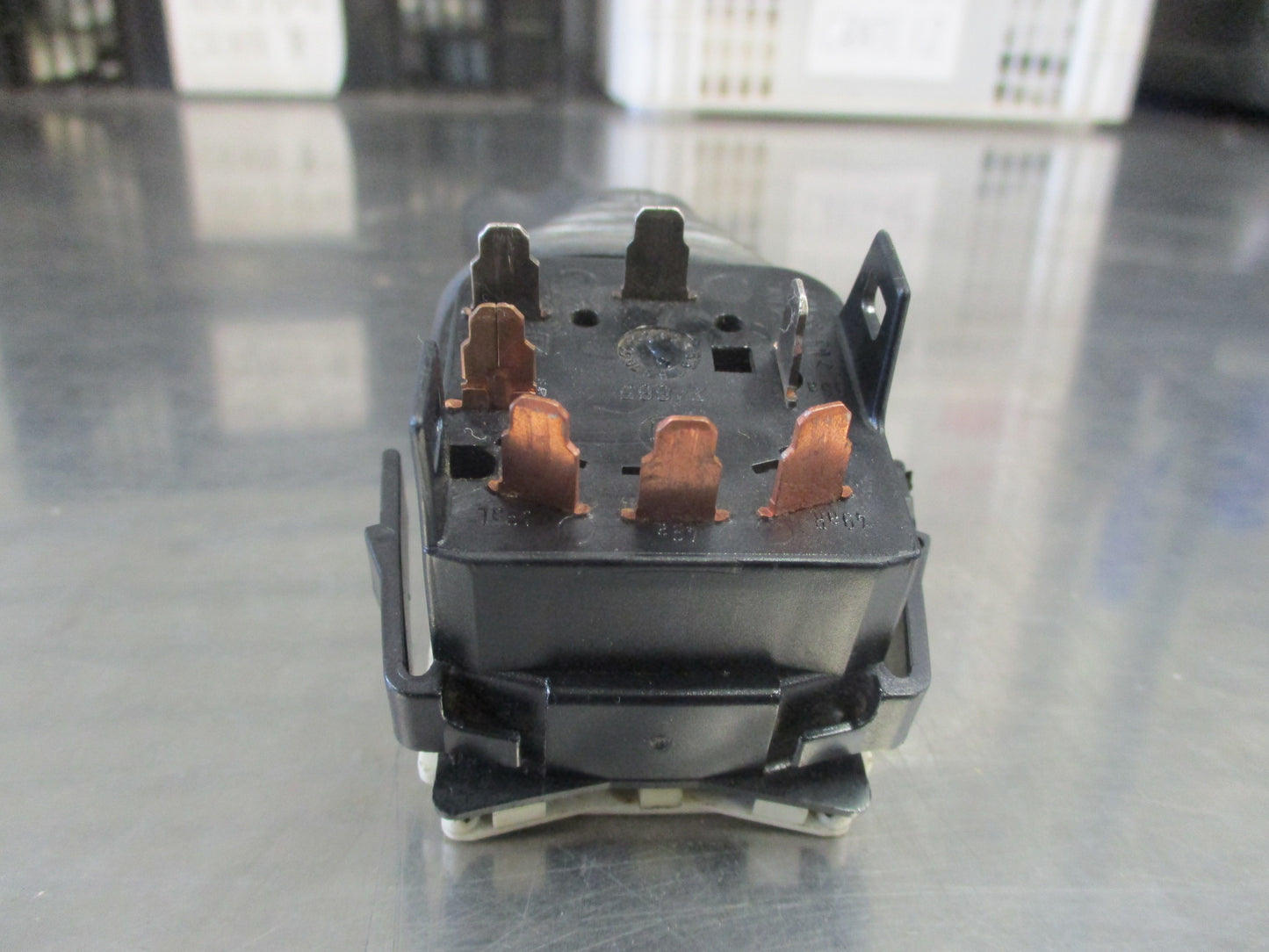 Holden VT/VX Commodore Series 1 Genuine Indicator Switch Used VGC