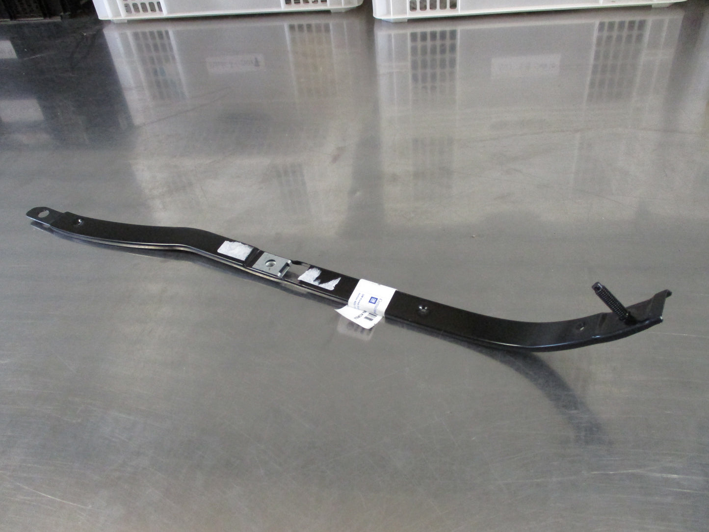 Holden Barina Genuine Left Hand Rear Bumper Reinforcement Bracket New Part