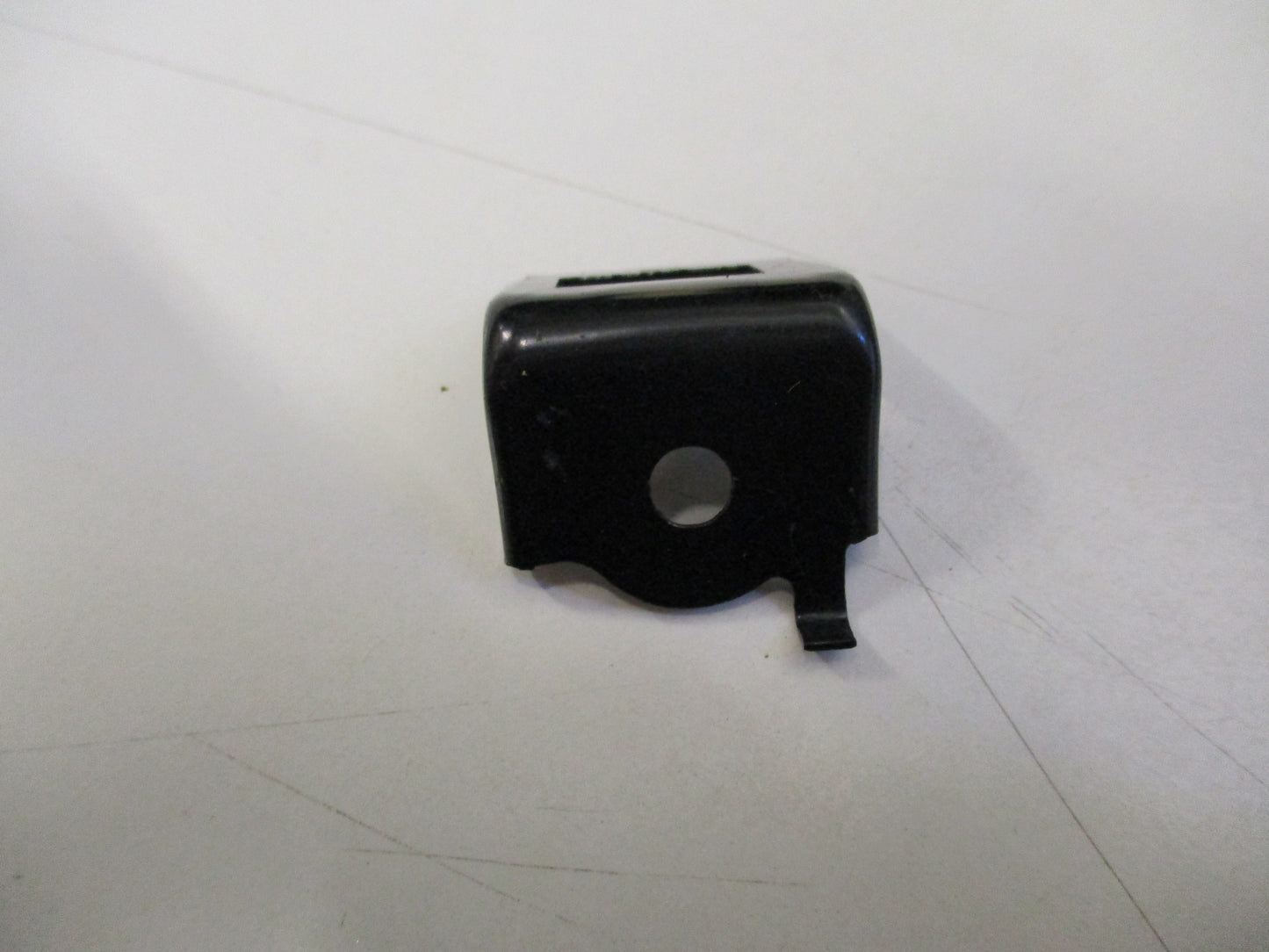 Nissan Navara D21 Genuine Front Left Grille Clip New Part