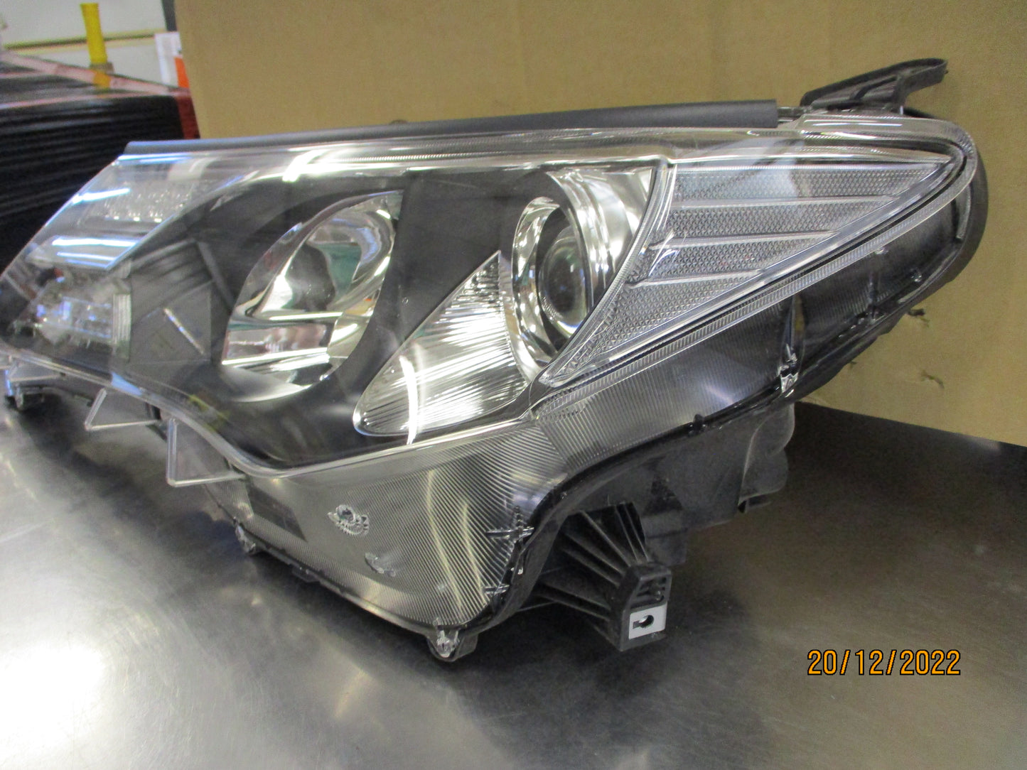 Toyota Rav4 Genuine Passenger Left Hand Front Head Light New Part