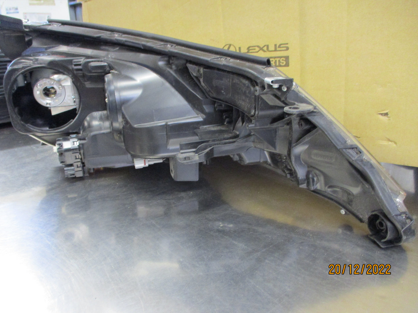 Toyota Rav4 Genuine Passenger Left Hand Front Head Light New Part
