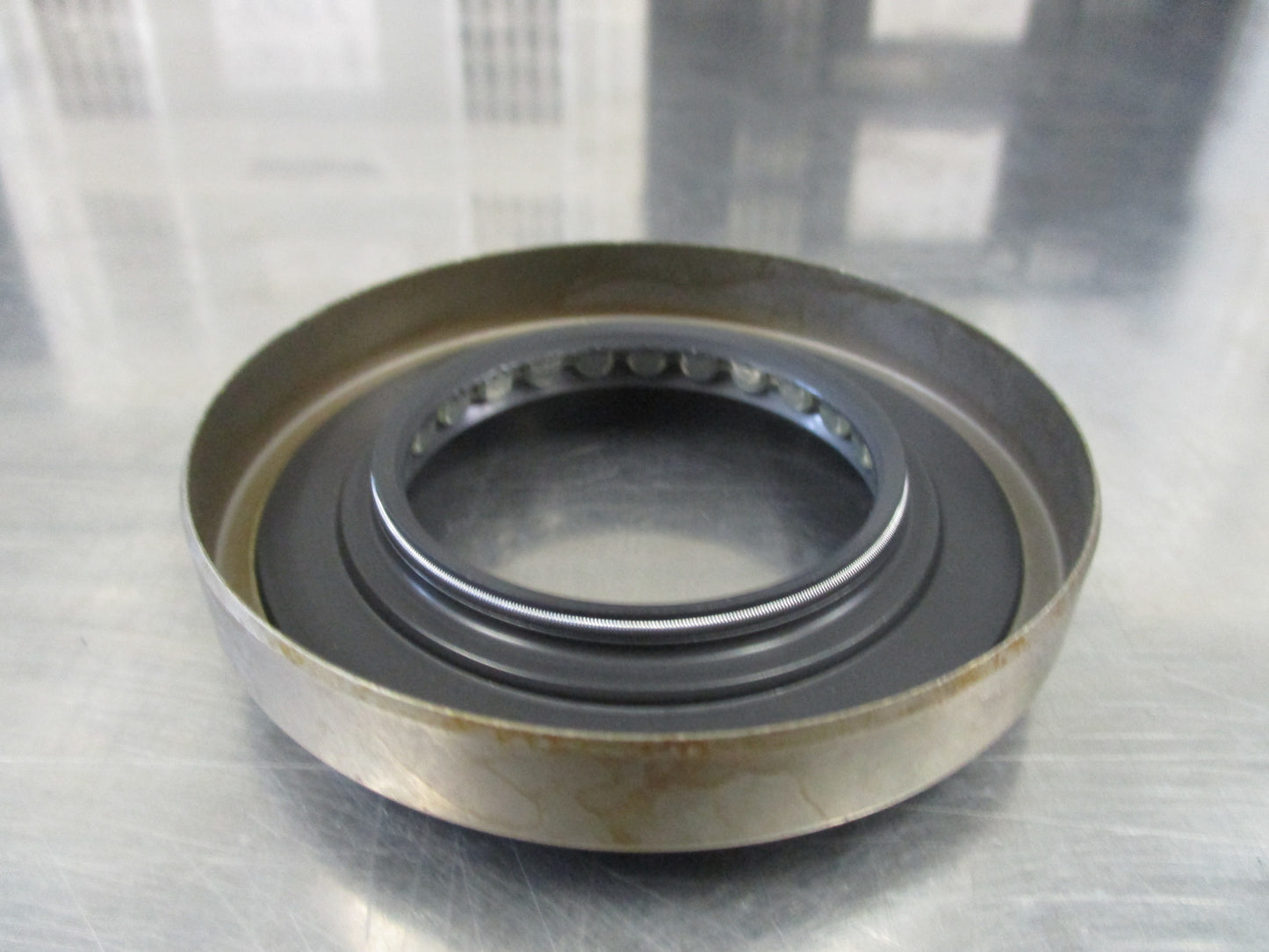 Holden Jackaroo Genuine Finial Pinion Oil Seal New Part