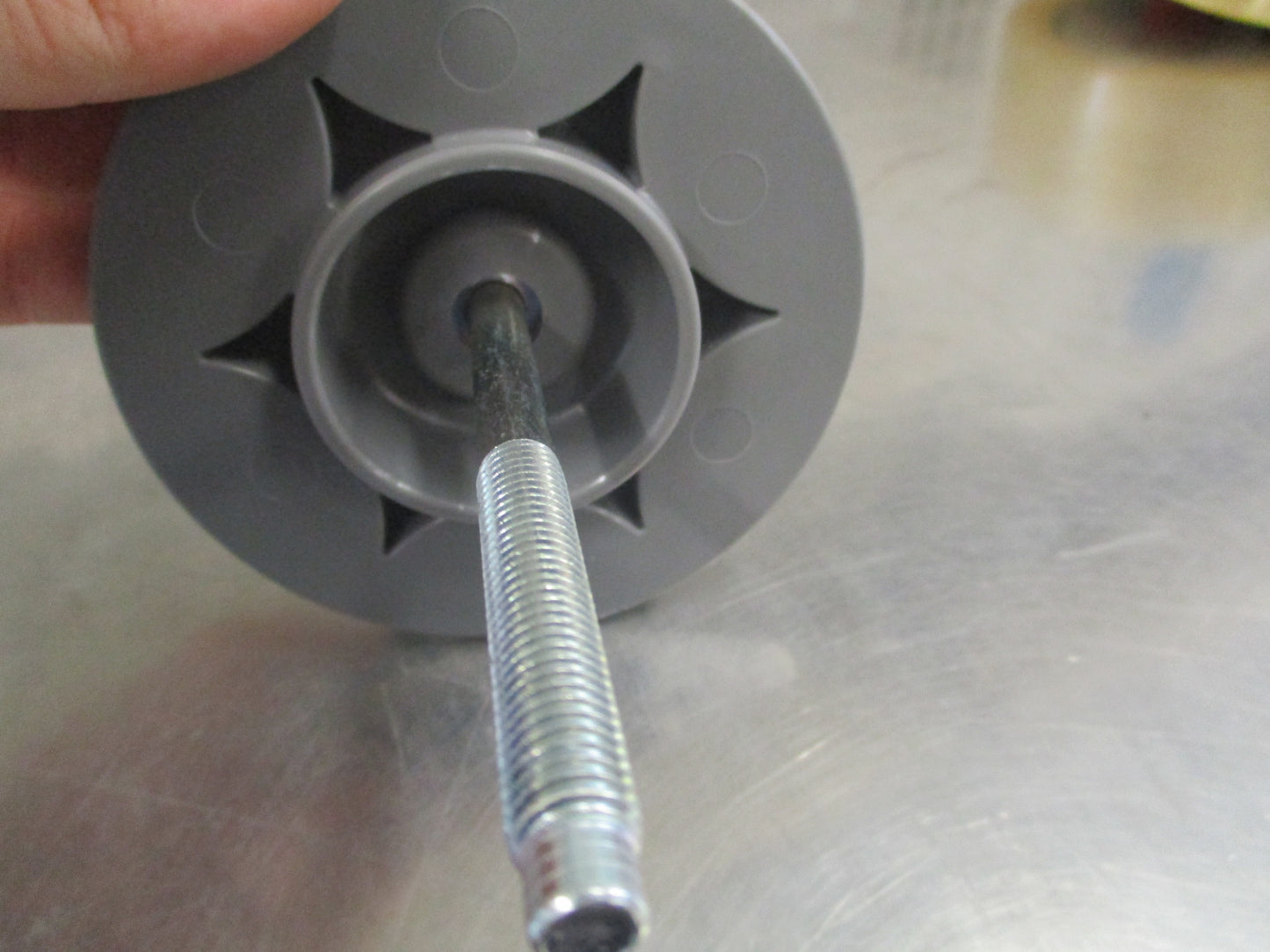 Nissan Genuine Spare Retainer For 19 Inch Wheel New Part