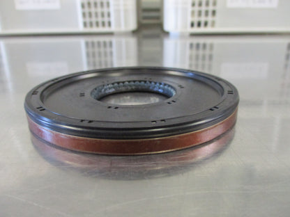 Nissan T31 X-trail Genuine Transfer Case Oil Seal New Part