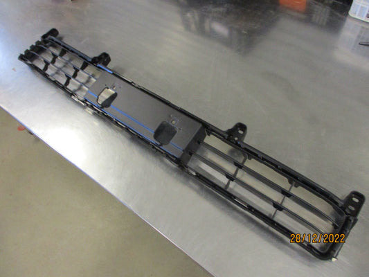 Toyota Landcruiser 200 Series Base Genuine Lower Grille Assembly New Part