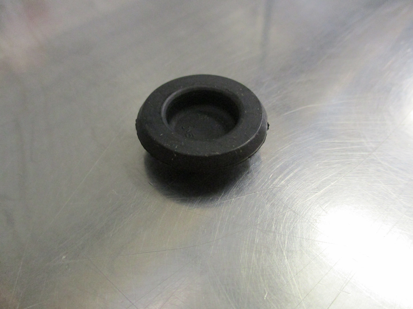 Holden Barina Genuine Drain Hole Plug New Part