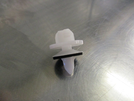 Subaru Liberty, Outback Genuine Moulding Clip New Part