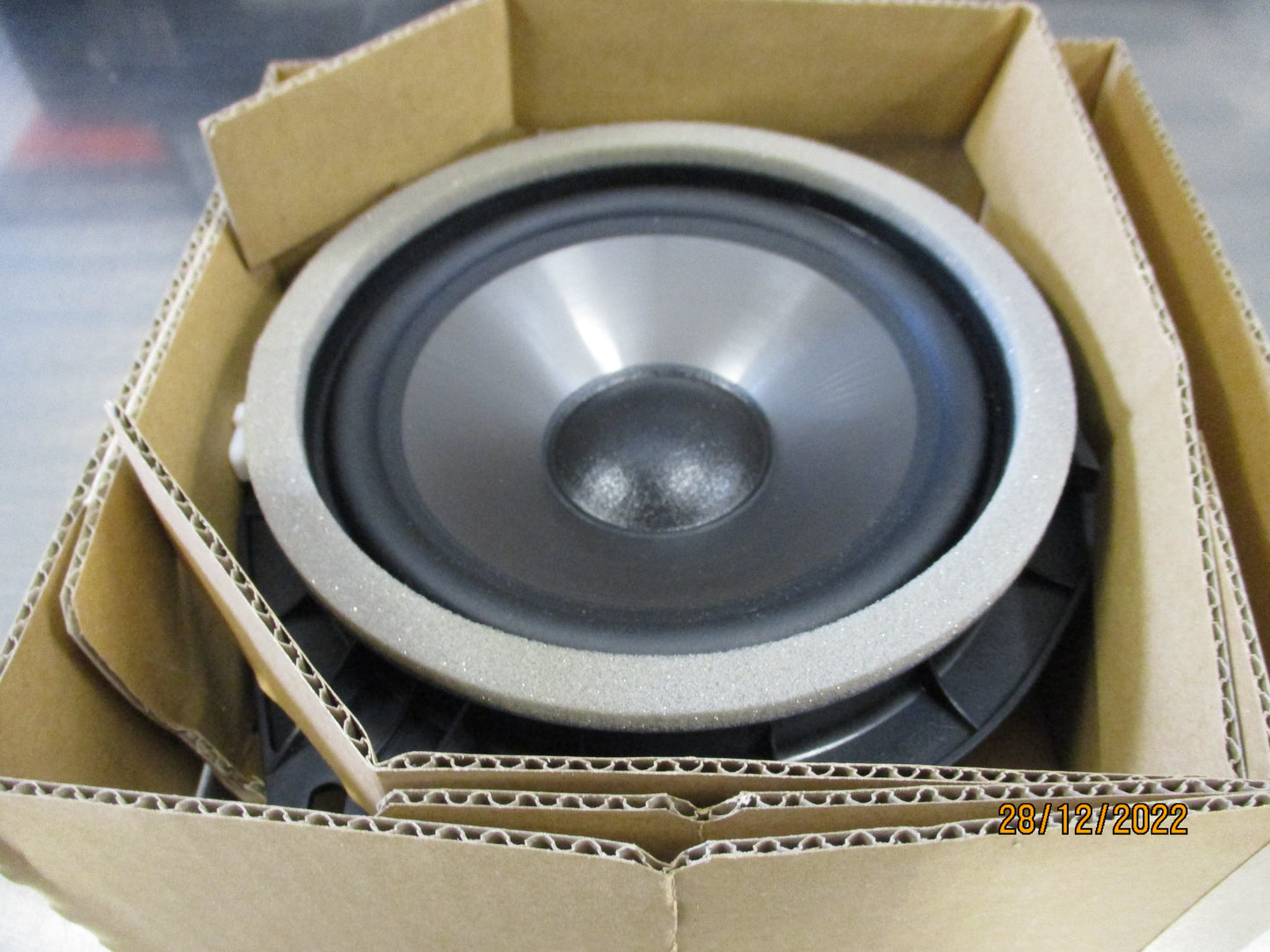 Lexus LX570/HS250H Genuine Left Or Right Rear Lower Door Speaker New Part