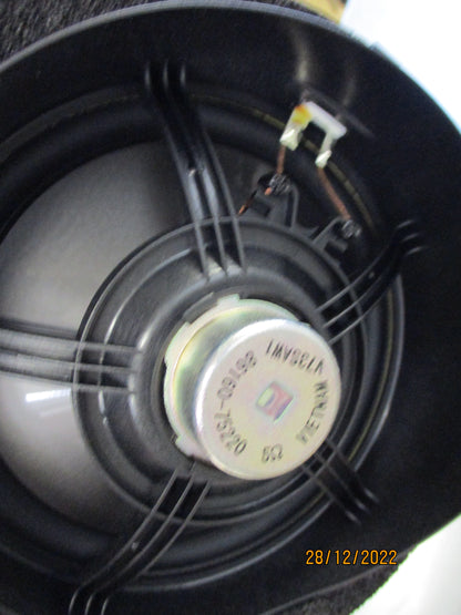Lexus LX570/HS250H Genuine Left Or Right Rear Lower Door Speaker New Part