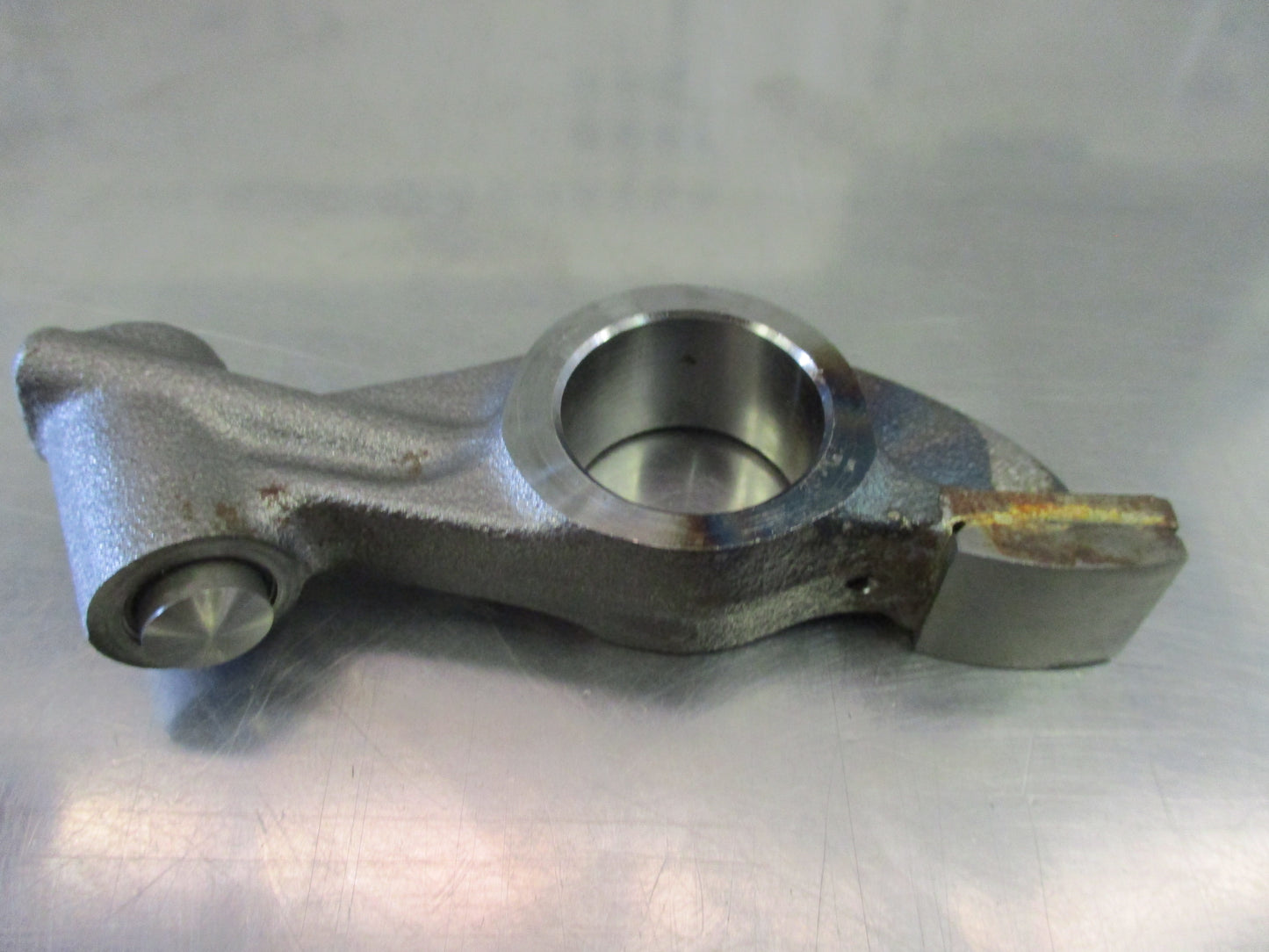 Nissan D21 Navara Genuine Intake Rocker Arm New Part