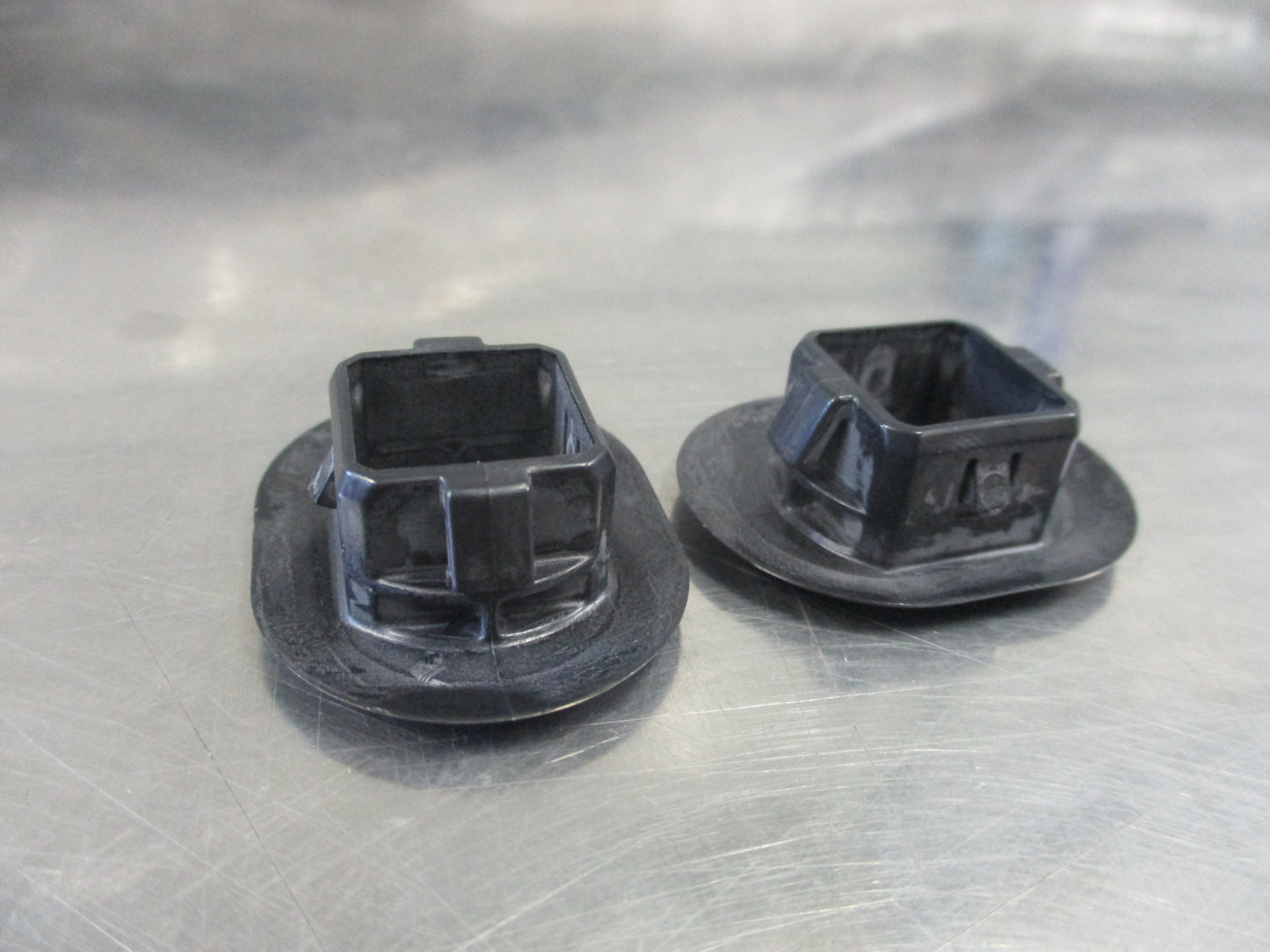 Toyota Corolla Genuine Sill Moulding Clip Pair New Part
